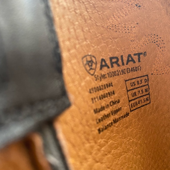 Heritage R Toe Western Boot - Picture 7 of 8